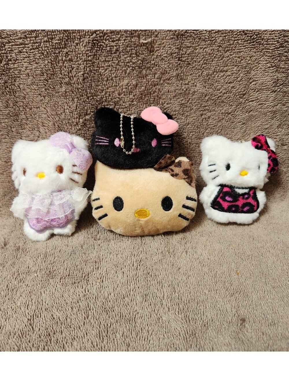 HELLO KITTY - Set of Four (4) Plush Keychains Bag Charms - NEW